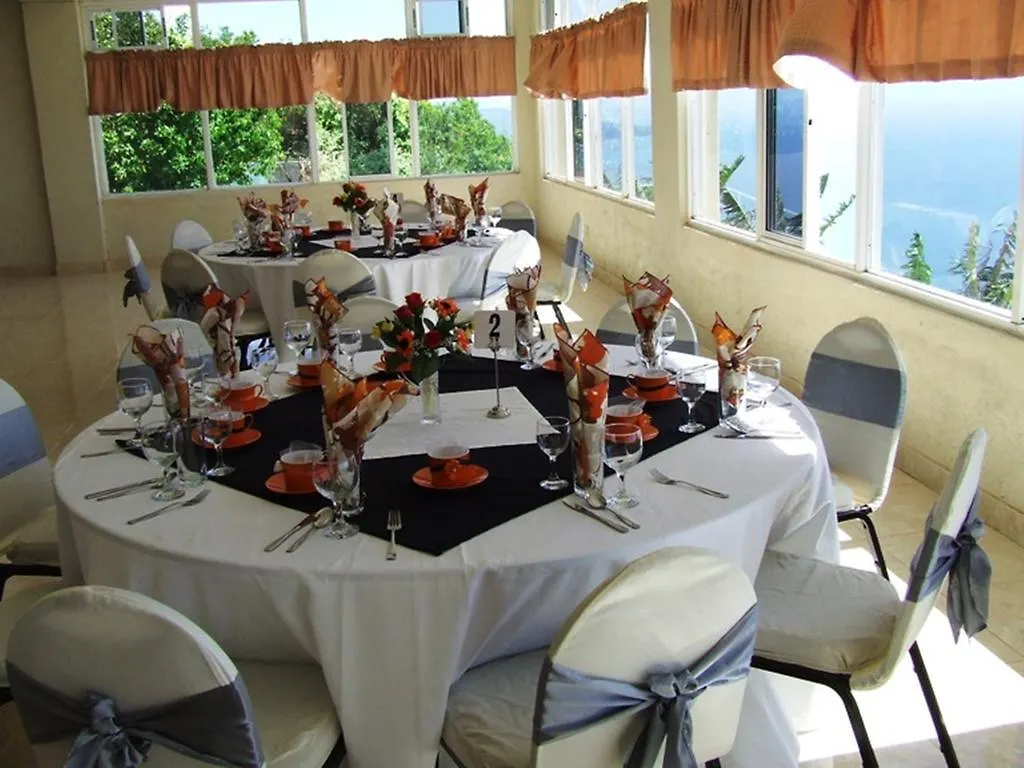 Ocean Breeze Hotel Southfield